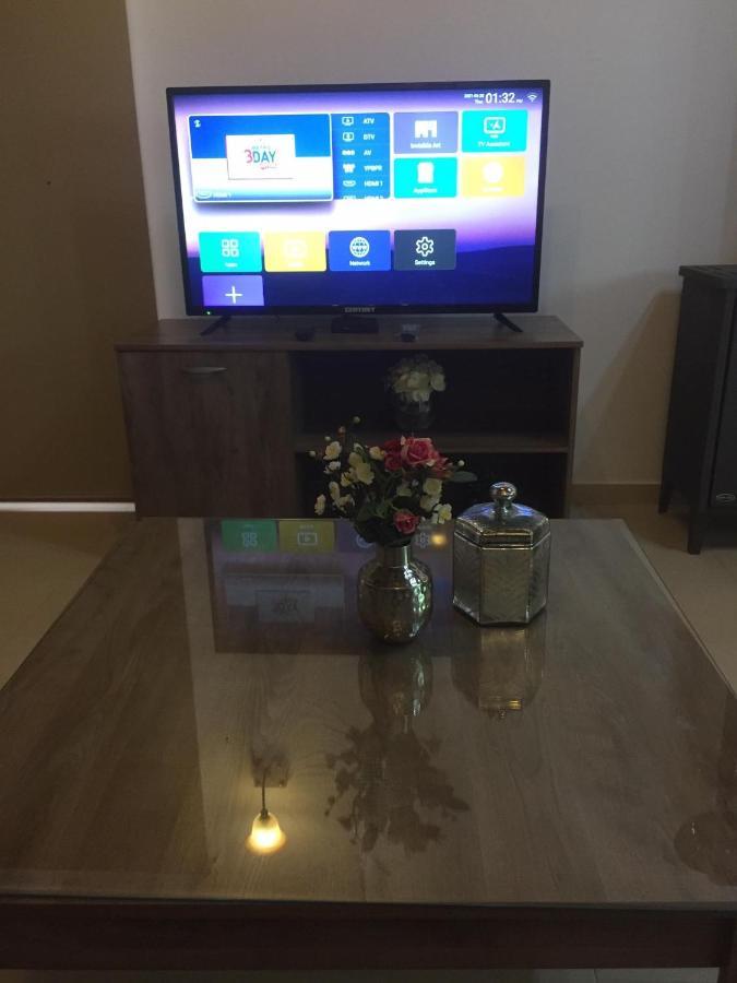 Love Holiday Suite 2 Tris Elies Екстер'єр фото